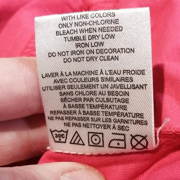 🔥SALE🔥 Monster High Girl's Scary Cute Pink Shirt Sleeved Tee NWT Size 4 - Picture 7 of 7